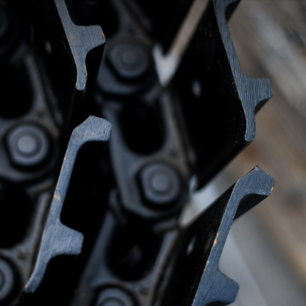 track chains and track shoes Brisbane